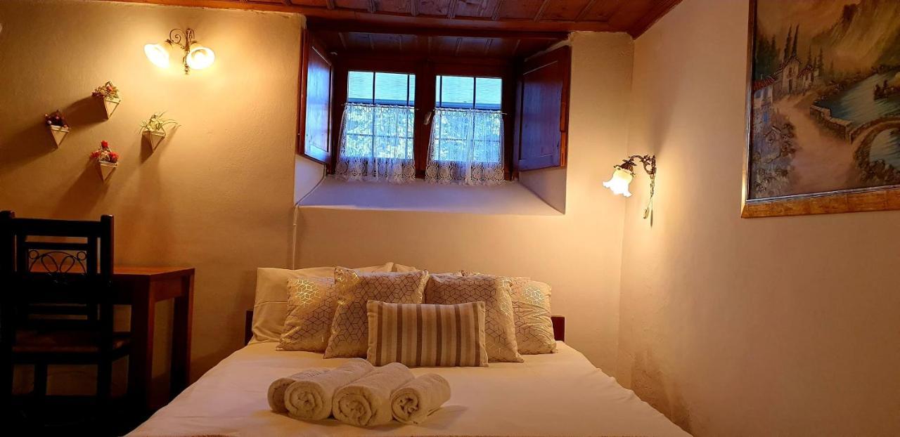 Astraka Guesthouse I Papigko Exteriér fotografie