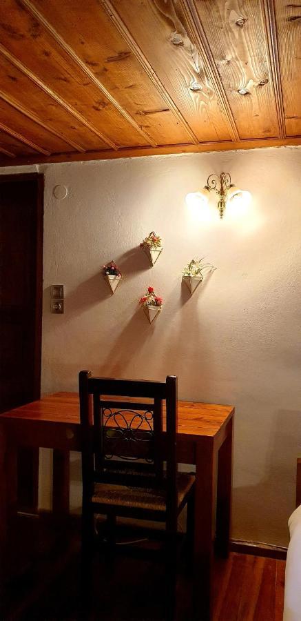 Astraka Guesthouse I Papigko Exteriér fotografie