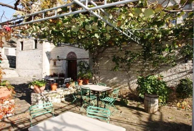 Astraka Guesthouse I Papigko Exteriér fotografie